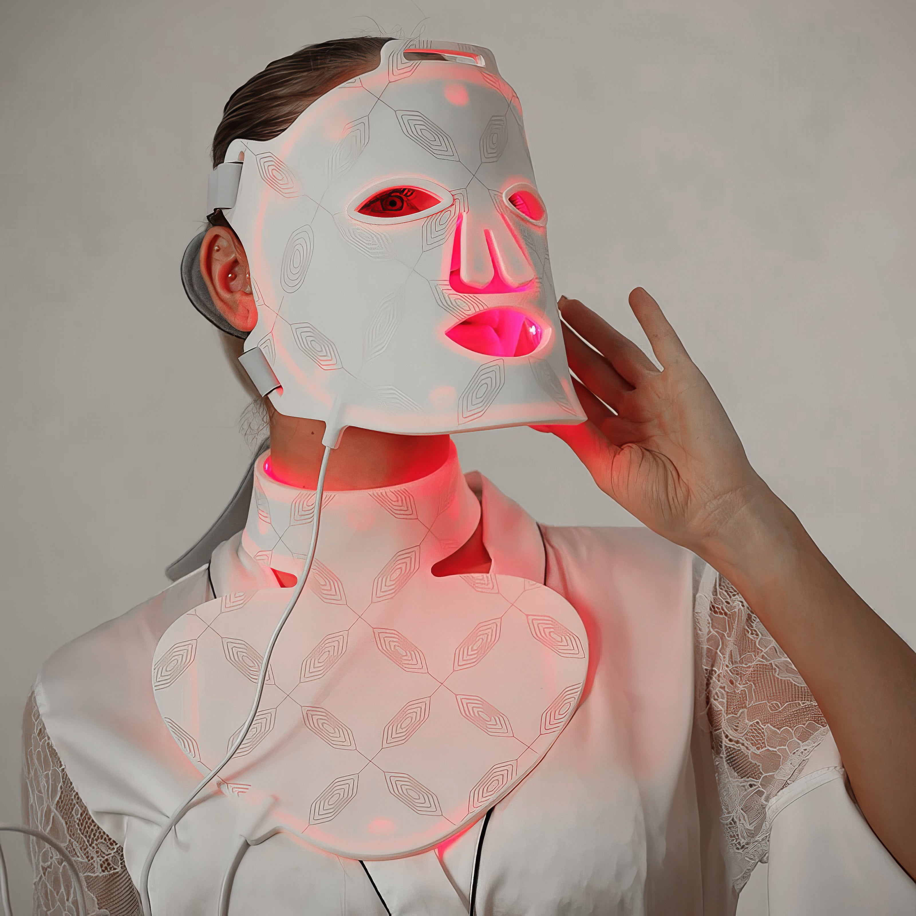 Spectra™ LED Light Therapy Mask & Neck Bundle